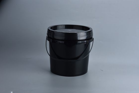 Un seau en plastique de 5 litres utilisant une large gamme de matériaux HDPP