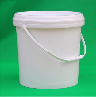 Le bidon à pétrole en plastique durable a épaissi le seau 20L en plastique cylindrique avec le couvercle