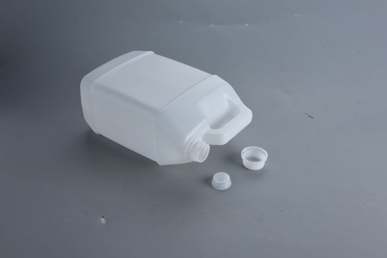 4L personnalisable en plastique Jerry Can Tight Head Forme carrée HDPE Matériau 2 mm Épaisseur de paroi 30 mm Diamètre extérieur