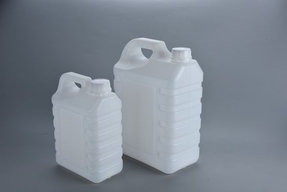 2.5L Blanc HDPE plastique Jerry Can avec tête serrée et couvercle à vis pour la personnalisation