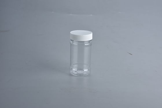 Bouteille en plastique transparent de 150 ml. Le matériau HDPP peut voir le contenu de la bouteille.
